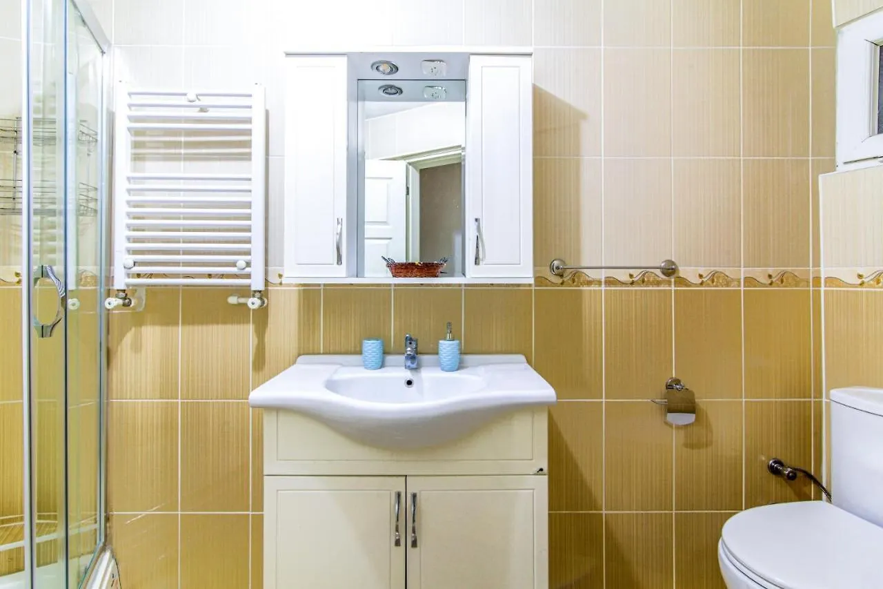 Centrally Located Chic Flat In Sisli İstanbul Daire