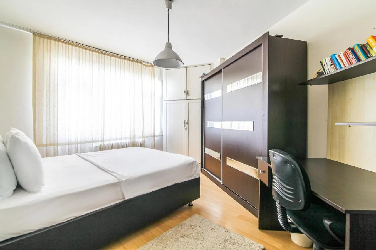 Centrally Located Chic Flat In Sisli Istanbul Apartment